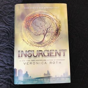 INSURGENT Book (Hardcover) by Veronica Roth